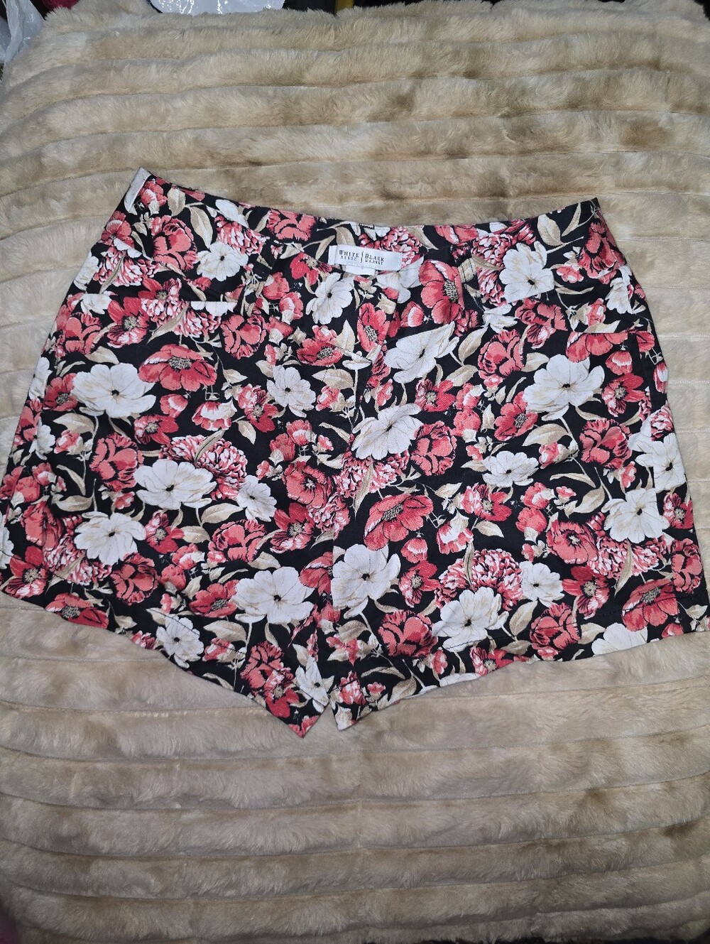 White House Black Market Black Pink and White Floral Shorts
